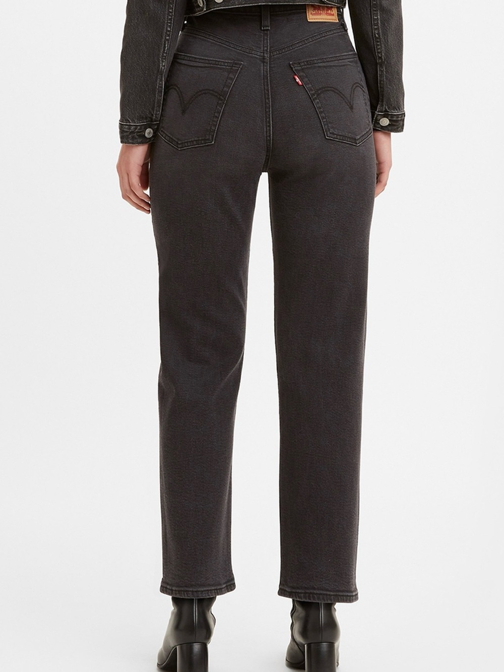 Levi's Women's rib cage straight ankle jeans 25